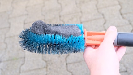 Besser bekomme ich es einfach nicht hin: So sieht es aus, wenn ich einen neuen Schaumstoff aufgezogen habe.