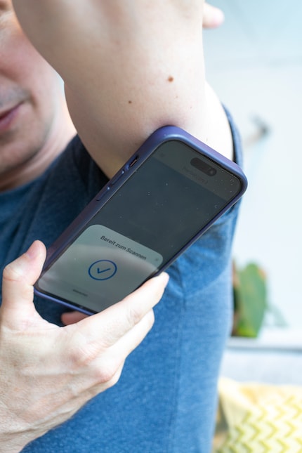 Ein kurzer Scan mit dem Smartphone und schon verbindet sich der Sensor mit Res' App.