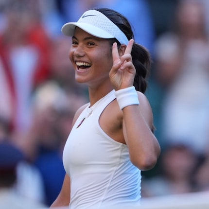 Emma Raducanu heavily criticised the AI line monitoring system after her elimination in the third round.