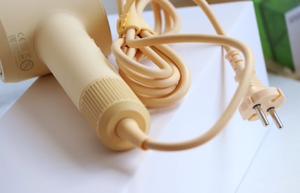 Buttergelb vom Stecker bis zum Gerät, das finde ich grossartig!