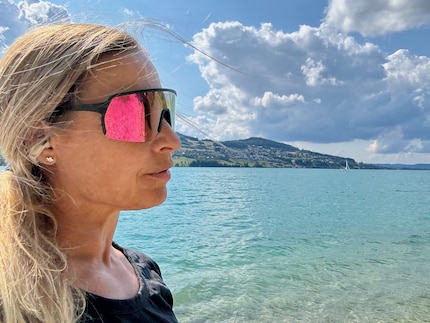 Auch mit Reflexionen am Wasser kommt die Brille gut zurecht.