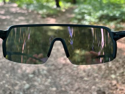 Wechselnde Lichtverhältnisse meistert die Brille problemlos.