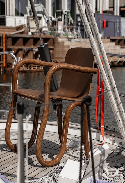 Kolho Chair, Sperrholz.