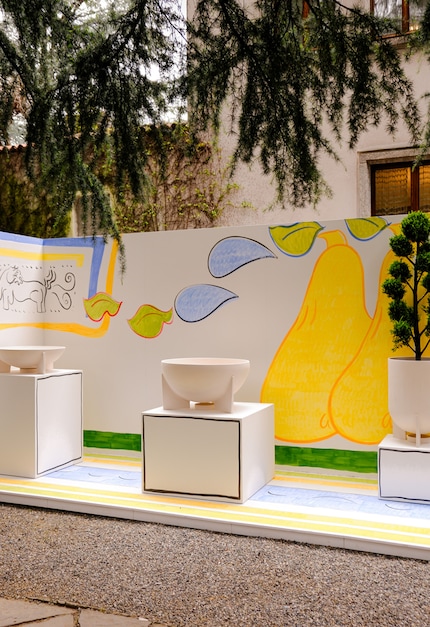 Made by hand: the Imi collection in front of Villa Borsani during MDW.
