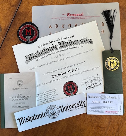 Die Sammelgegenstände der Miskatonic University.