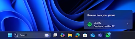 Voici à quoi ressemble la notification qui permet de reprendre Spotify directement du smartphone vers le PC.