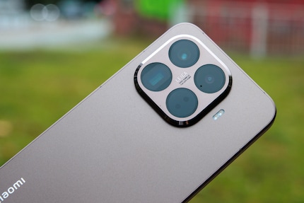 Seul le Xiaomi 15T Pro dispose d'une caméra téléobjectif avec une focale cinq fois supérieure à celle de la caméra principale.