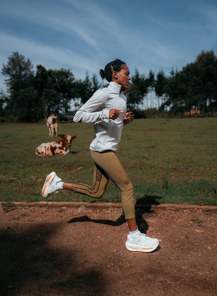 Elite runner Faith Kipyegon on a casual run with the Nike Vomero Premium.