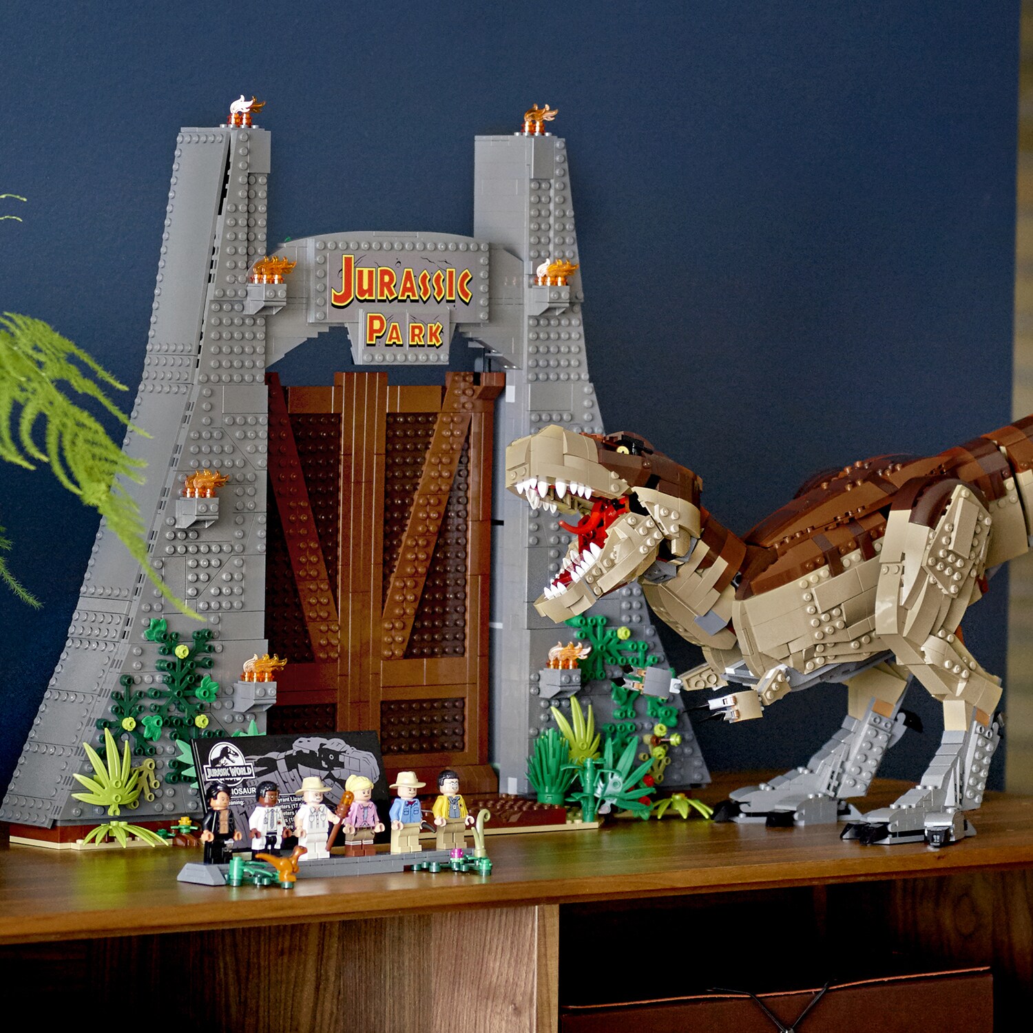 Lego jurassic world gate set hotsell