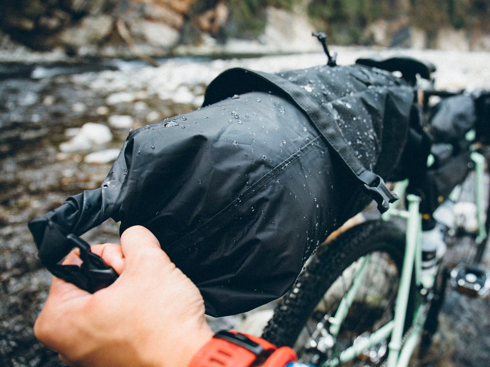 Topeak Backloader 15 l Saddle bag buy at Galaxus