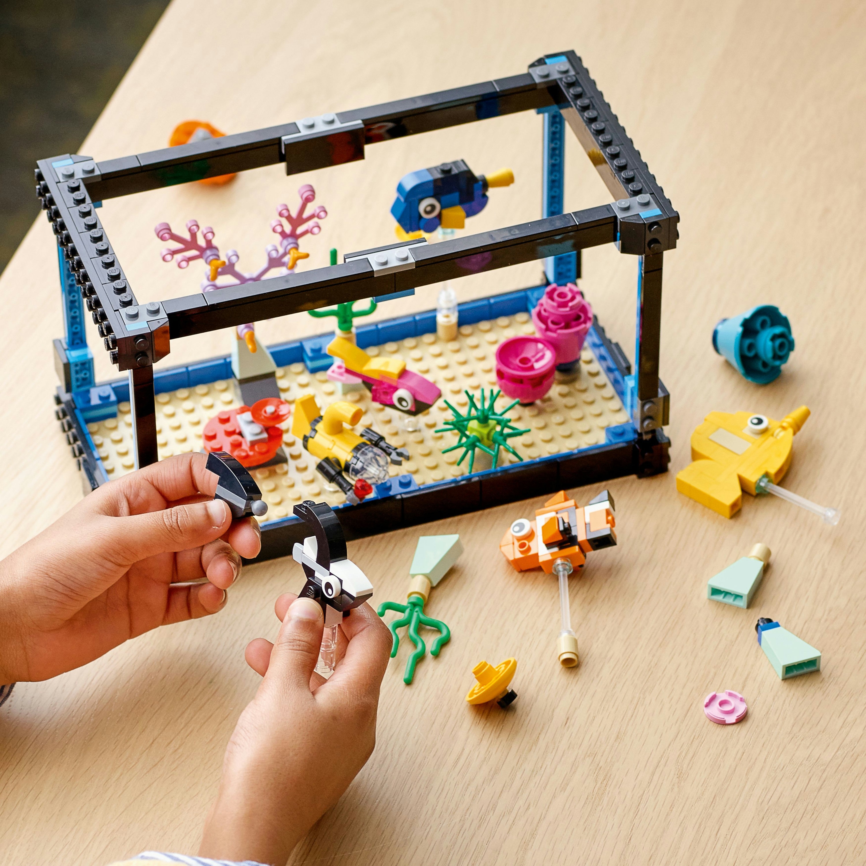 Lego aquarium clearance
