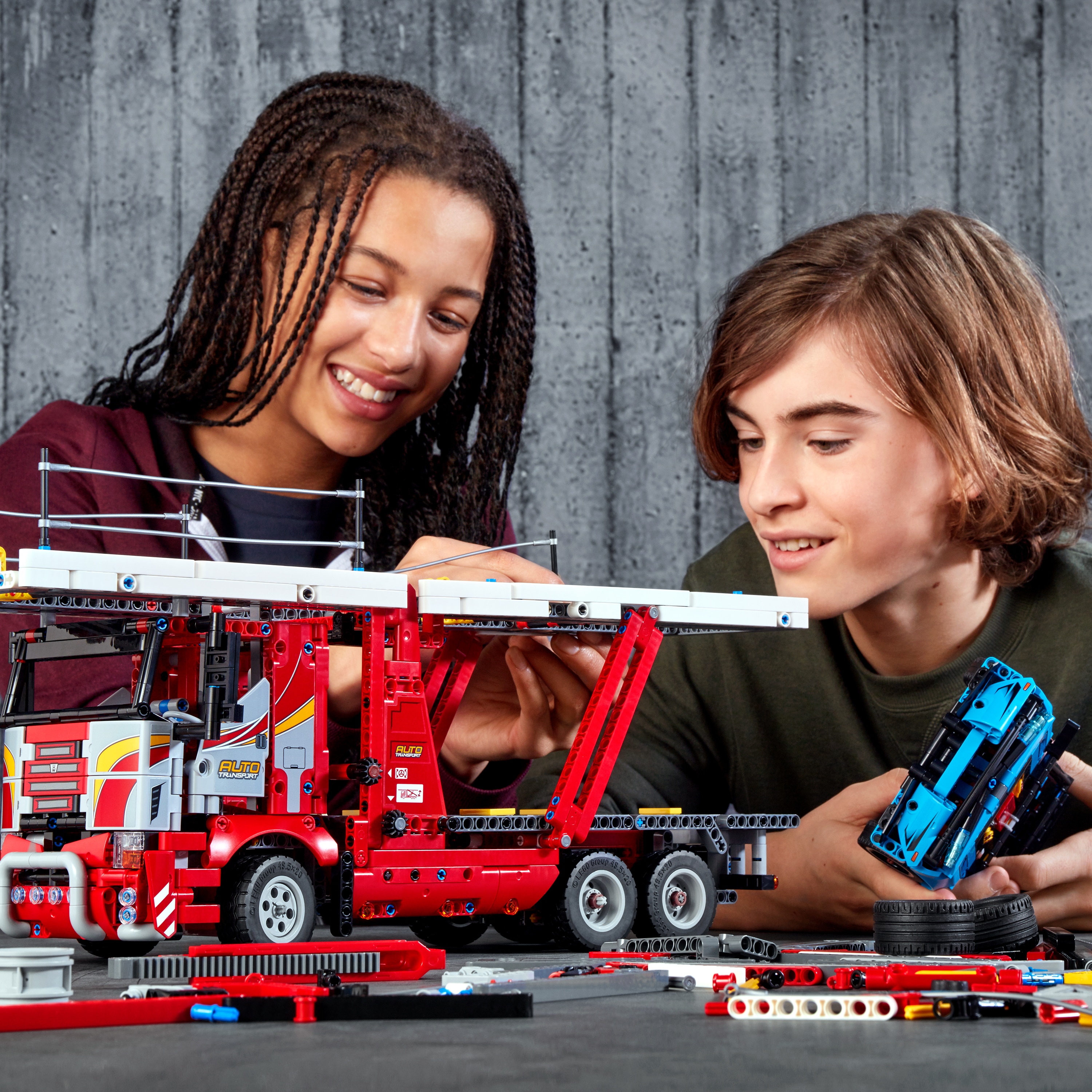 Lego 42098 pieces new arrivals