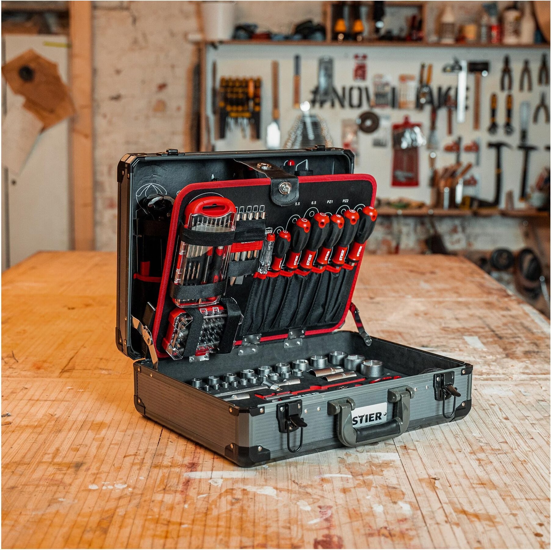 Stier Universal-Werkzeugsortiment im Aluminiumkoffer - Galaxus