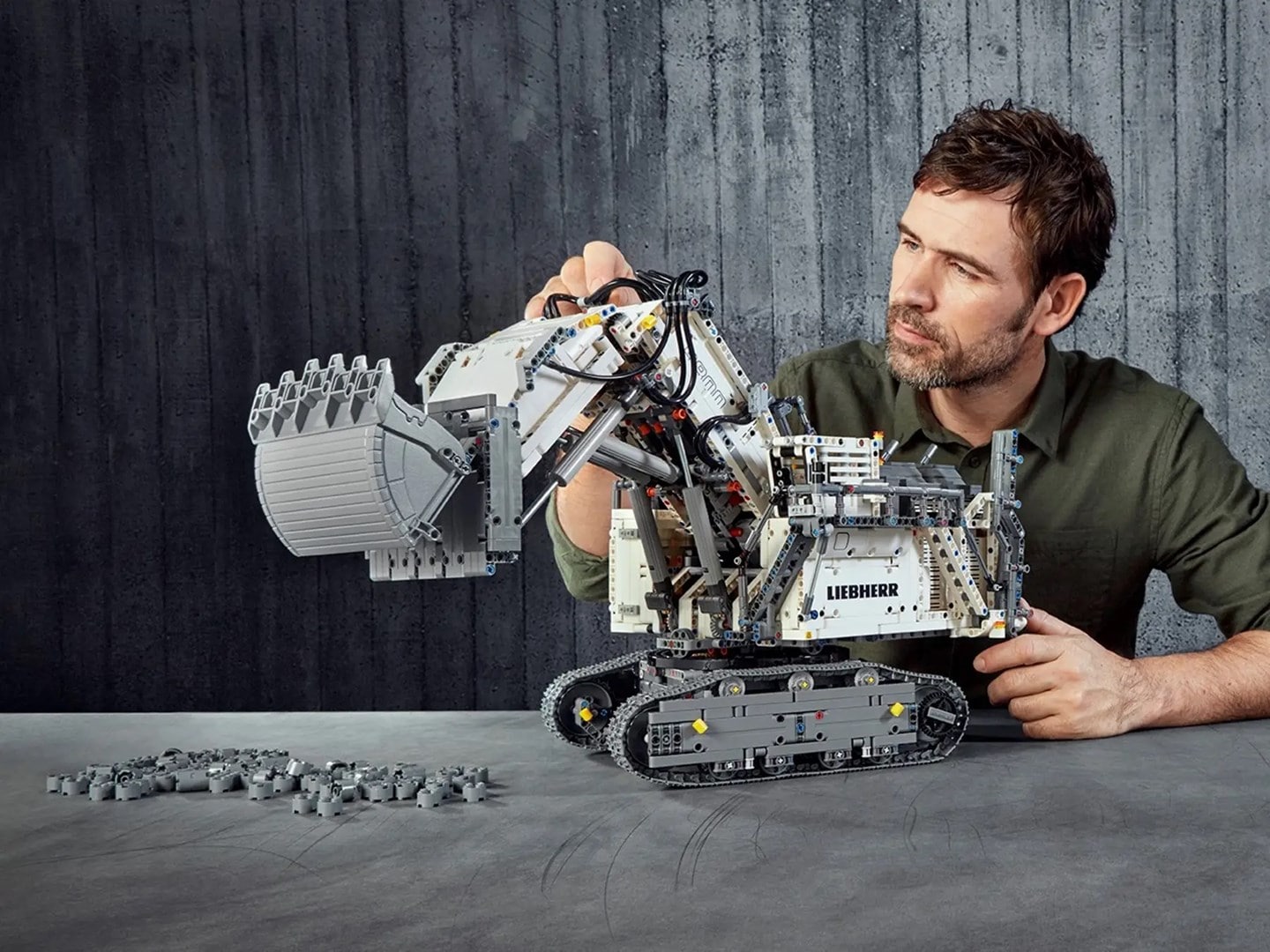 Lego liebherr sale 9800 price