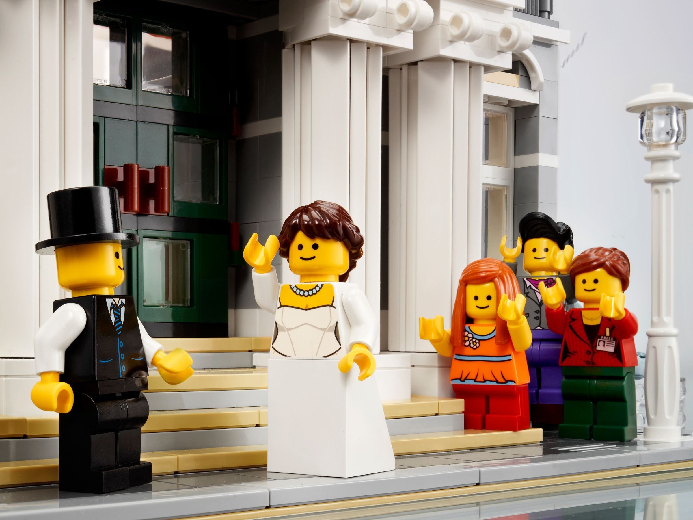 LEGO City Hall 10224 LEGO Creator Expert buy at Galaxus