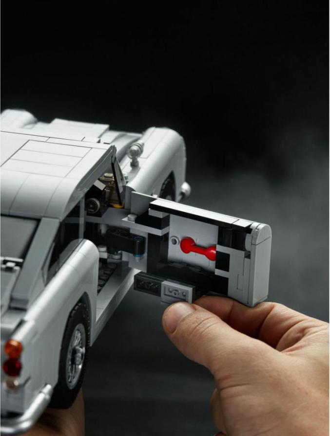 LEGO Aston Martin DB5 10262 LEGO Creator Expert buy at Galaxus