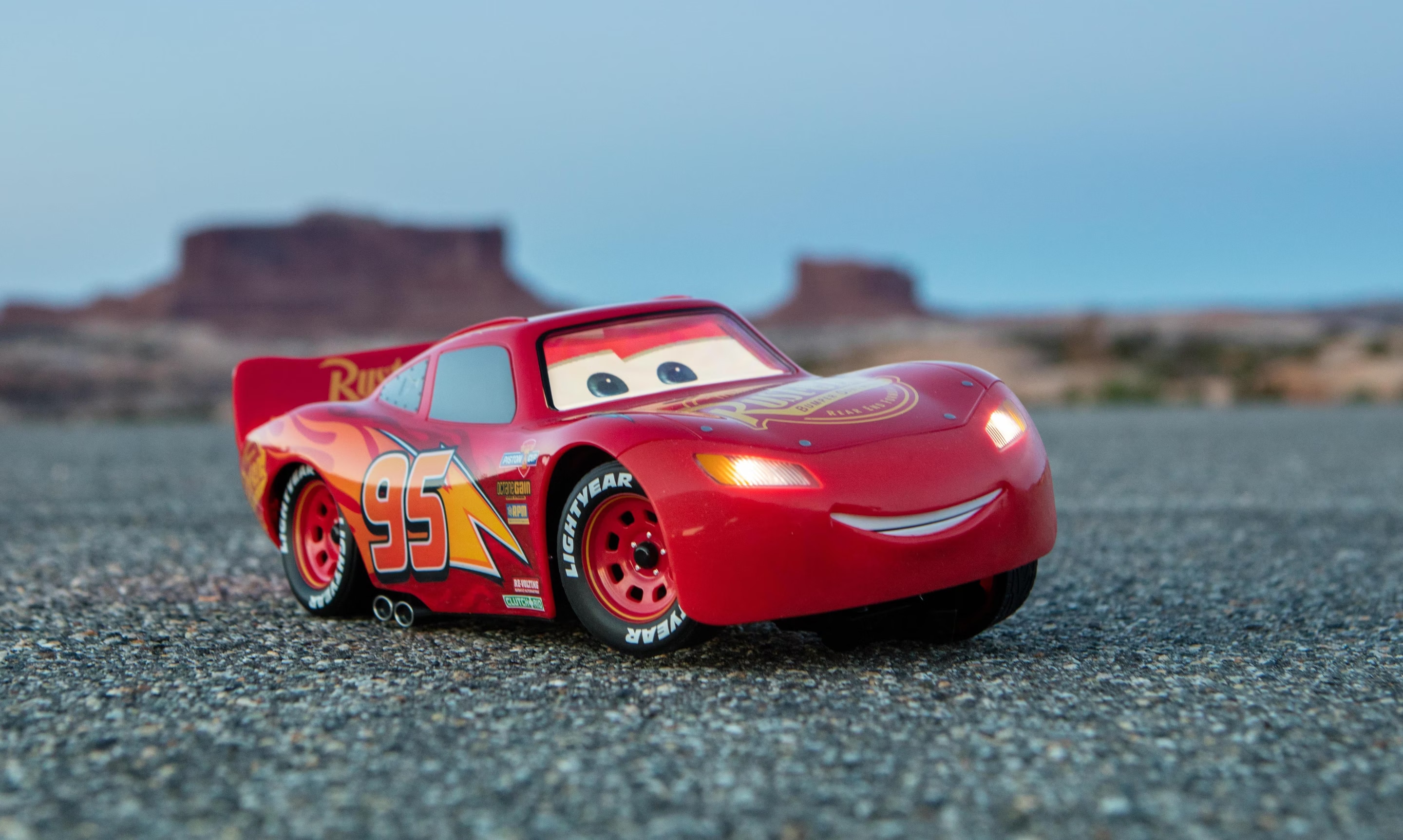 Sphero Ultimate Lightning McQueen - buy at Galaxus