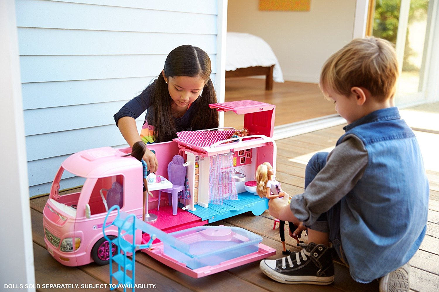 Barbie online super camper